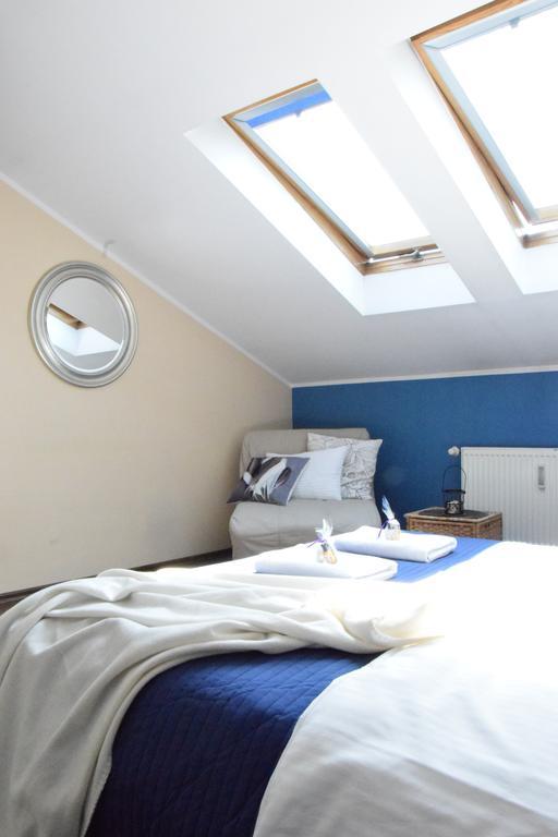 Blooms Inn - City Center Poznan By Friendly Apartments Esterno foto