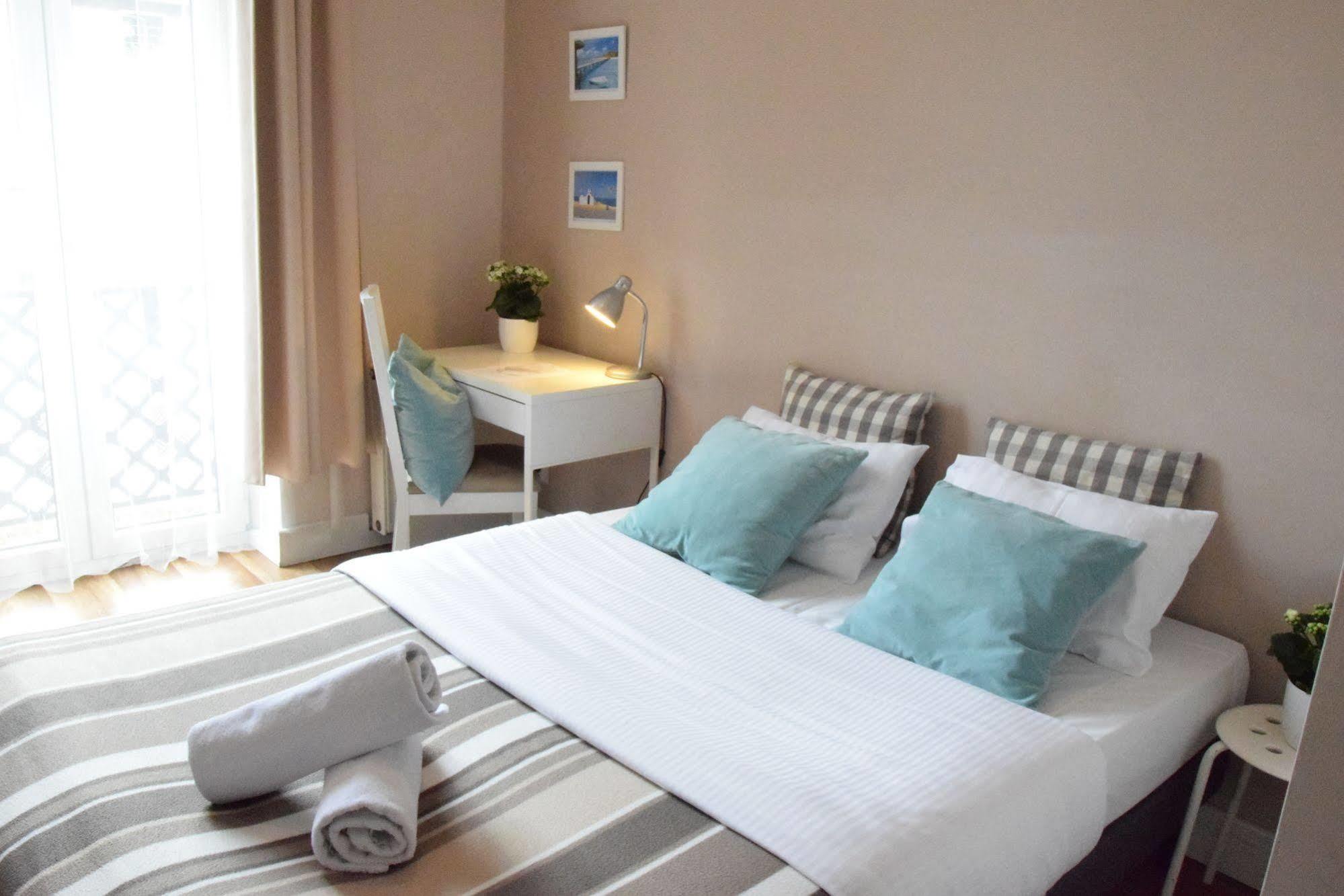 Blooms Inn - City Center Poznan By Friendly Apartments Esterno foto